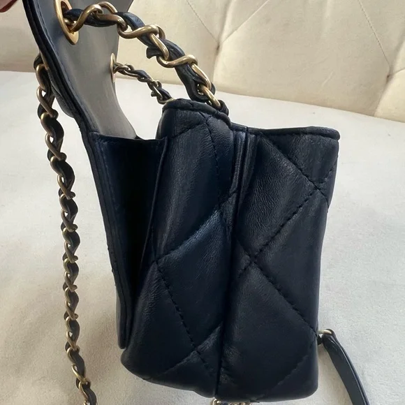 Chanel Navy Blue Diamond Lock Crossbody Flap Bag - Picture 12 of 12